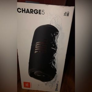 JBL BLUETOOTH SPEAKER NEW WITH BOX